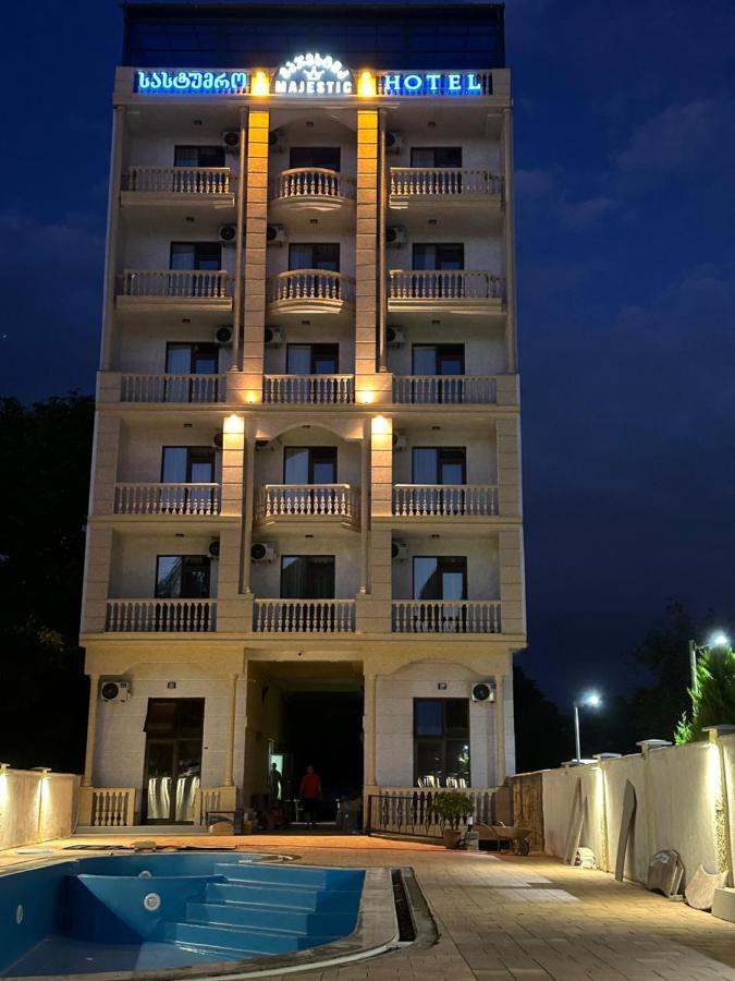 Hotel Majestic Kobuleti Esterno foto