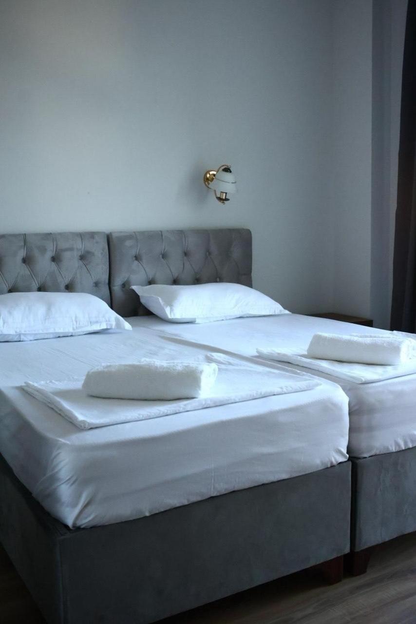 Hotel Majestic Kobuleti Esterno foto