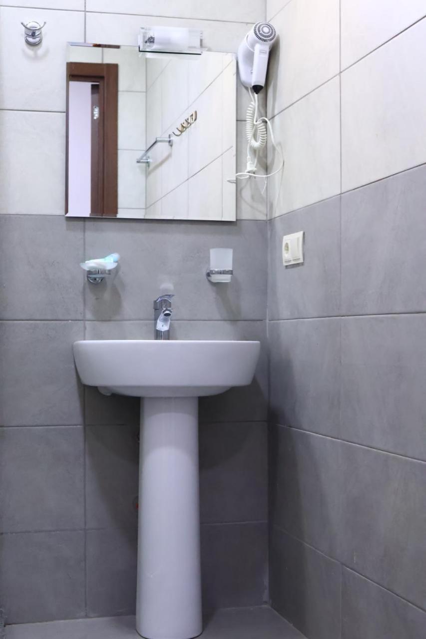 Hotel Majestic Kobuleti Esterno foto