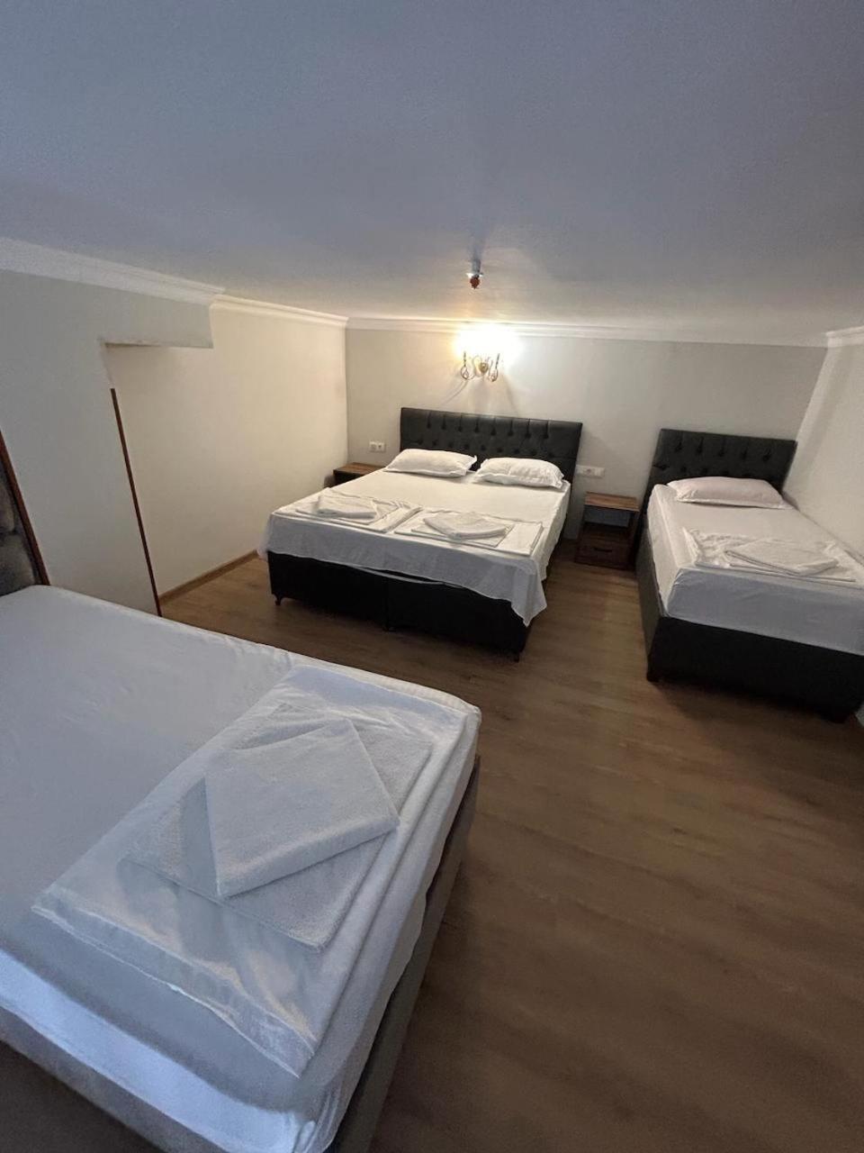 Hotel Majestic Kobuleti Esterno foto